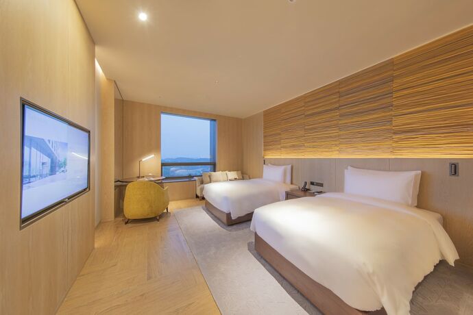 Imagen de la habitación del Hotel Girdear. Foto 15