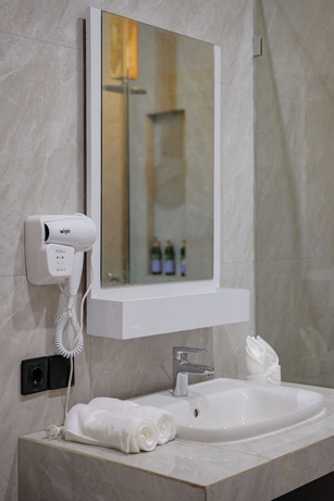 Imagen de la habitación del Hotel Giri Rose Boutique. Foto 14