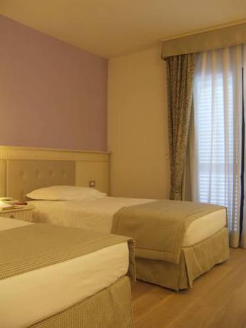 Imagen de la habitación del Hotel Girifalco. Foto 15