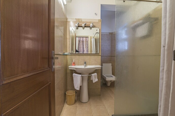 Imagen de la habitación del Hotel Girisadan Homestay. Foto 21