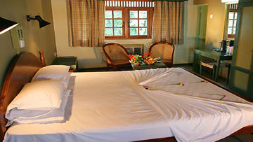 Imagen de la habitación del Hotel Giritale. Foto 4