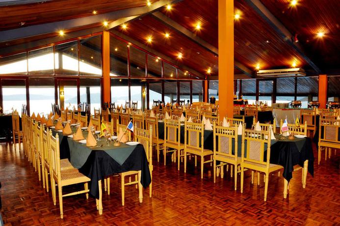 Imagen del bar/restaurante del Hotel Giritale. Foto 2