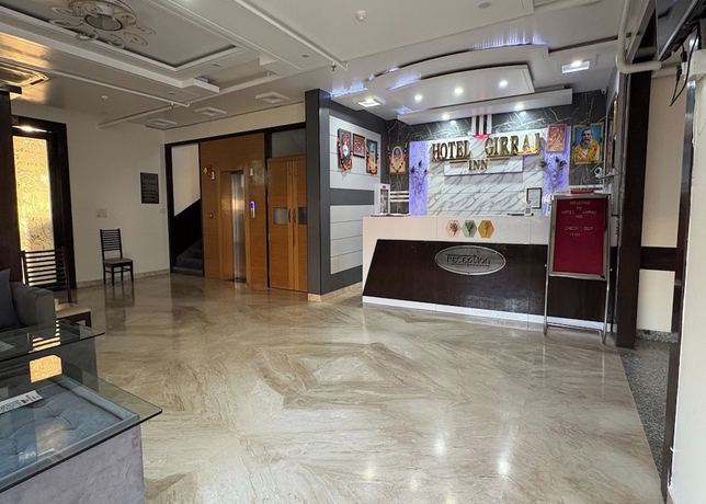 Imagen de los interiores del Hotel Girraj Inn. Foto 14