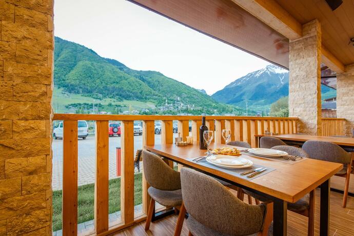 Imagen general del Hotel Gistola Mestia. Foto 25