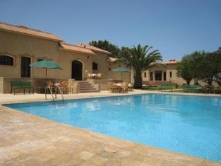 Imagen de la piscina del Hotel Gite Nadia. Foto 5