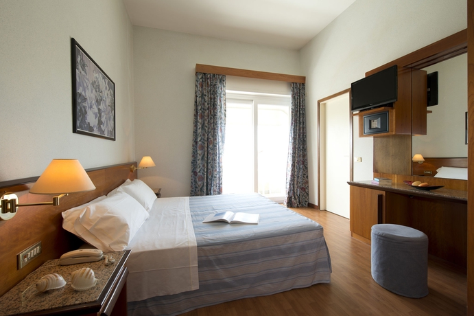 Imagen de la habitación del Hotel Giulia, Lido Di Camaiore. Foto 6