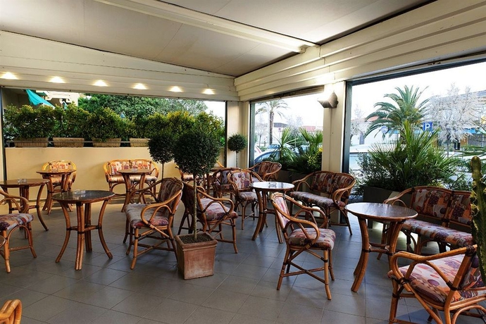 Imagen del bar/restaurante del Hotel Giulia, Lido Di Camaiore. Foto 4