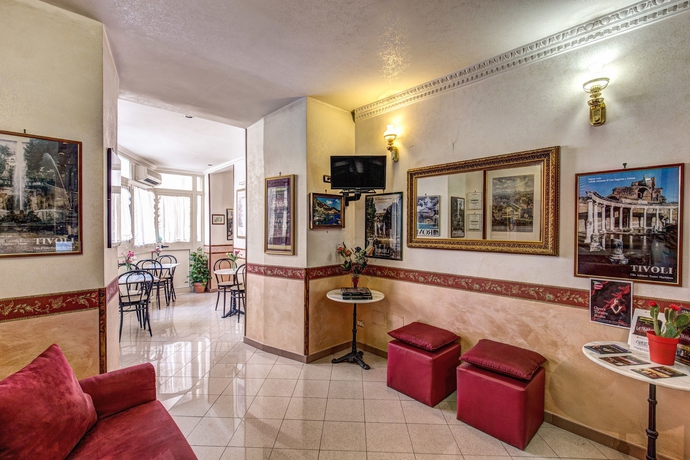 Imagen de los interiores del Hotel Giuliana. Foto 12