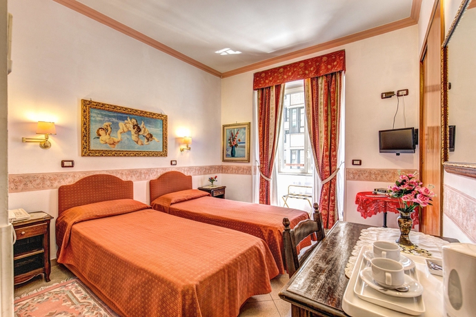 Imagen de la habitación del Hotel Giuliana. Foto 5