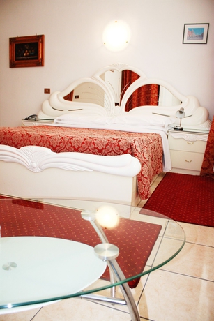 Imagen de la habitación del Hotel Giulietta E Romeo, Casal Palocco. Foto 6