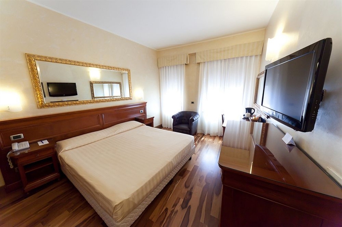 Imagen de la habitación del Hotel Giulietta E Romeo, Verona. Foto 3