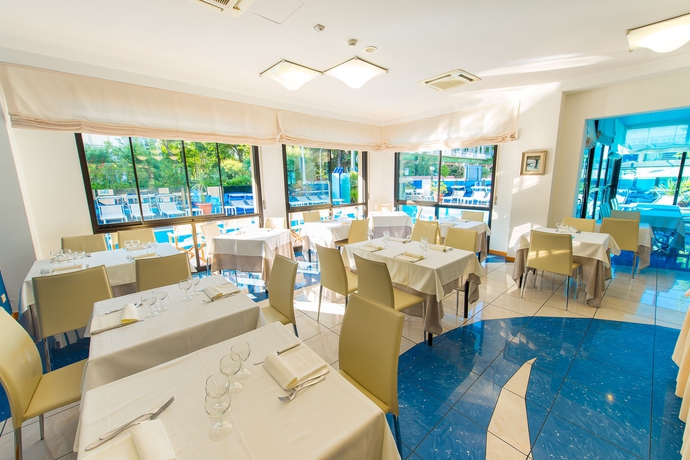Imagen del bar/restaurante del Hotel Giulietta, Riccione. Foto 3