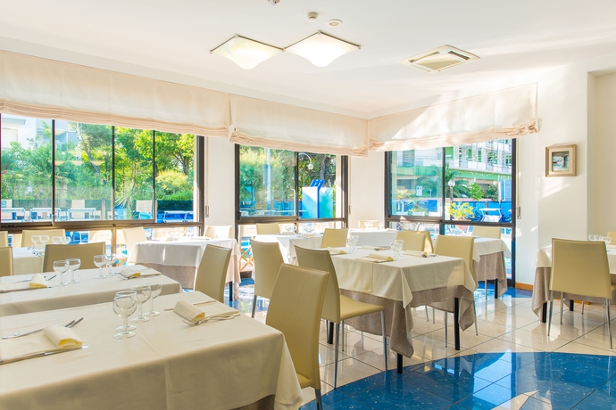 Imagen del bar/restaurante del Hotel Giulietta, Riccione. Foto 4