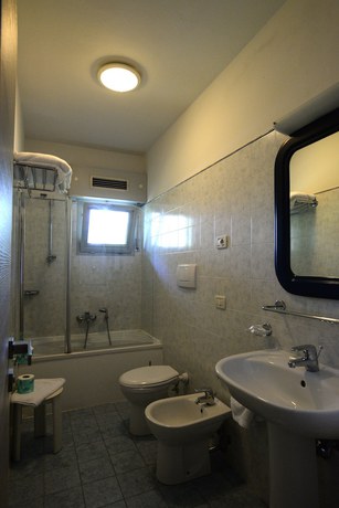 Imagen de la habitación del Hotel Giulio Cesare, Montignoso. Foto 15