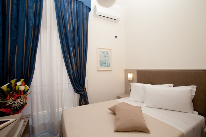 Imagen de la habitación del Hotel Giulio Cesare, Rapallo. Foto 3