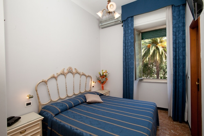 Imagen de la habitación del Hotel Giulio Cesare, Rapallo. Foto 5