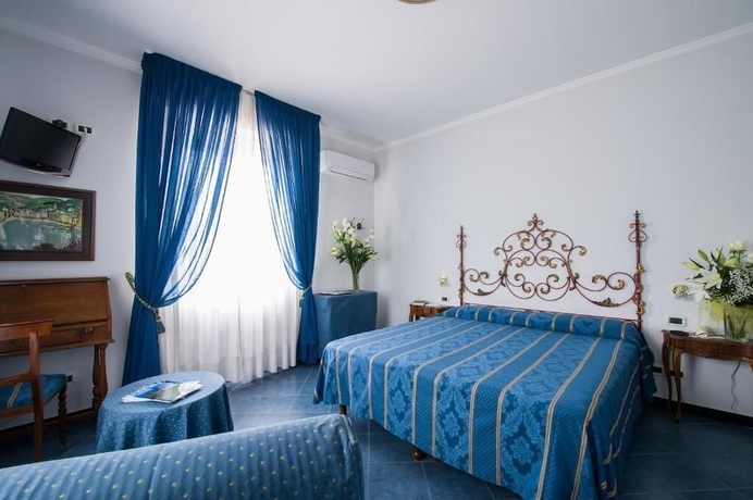 Imagen de la habitación del Hotel Giulio Cesare, Rapallo. Foto 8