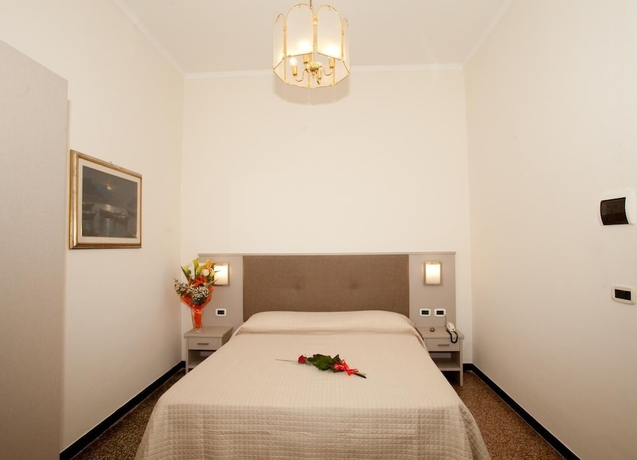 Imagen de la habitación del Hotel Giulio Cesare, Rapallo. Foto 16