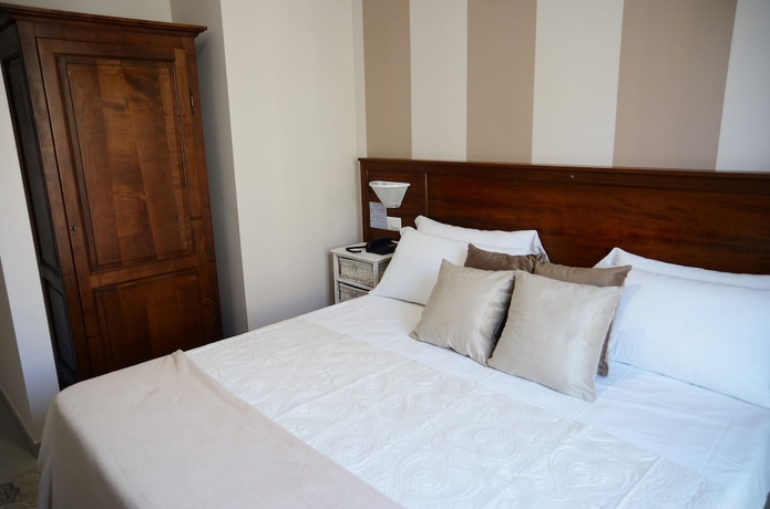 Imagen de la habitación del Hotel Giulio Cesare, Turín. Foto 10