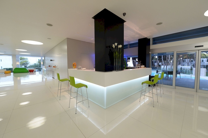 Imagen del bar/restaurante del Hotel Giulivo Hotel and Village. Foto 4