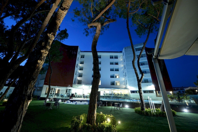 Imagen de los exteriores del Hotel Giulivo Hotel and Village. Foto 14