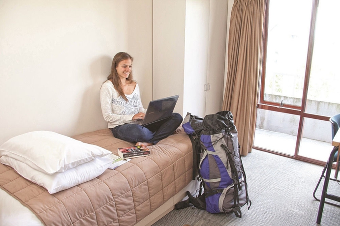 Imagen de la habitación del Hotel Give. Foto 7