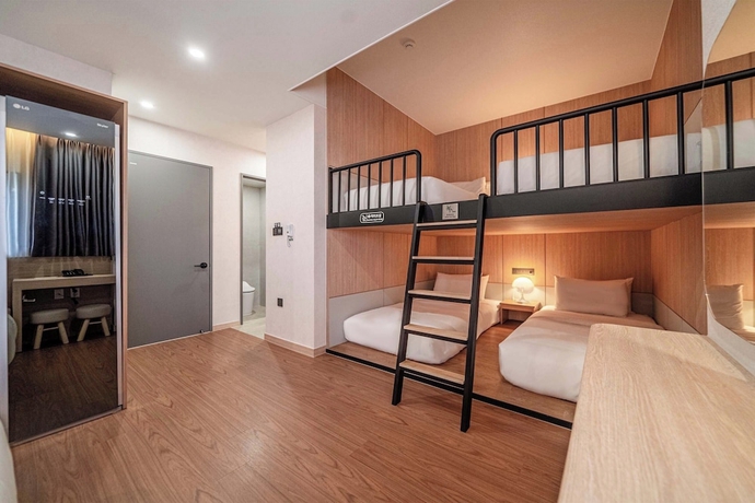 Imagen de la habitación del Hotel Giverny. Foto 11