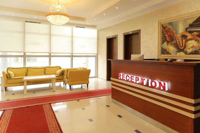 Imagen de los interiores del Hotel Gjuta. Foto 20