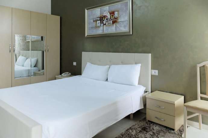 Imagen de la habitación del Hotel Gjuta. Foto 5