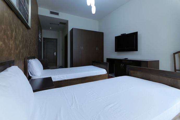 Imagen de la habitación del Hotel Gjuta. Foto 16