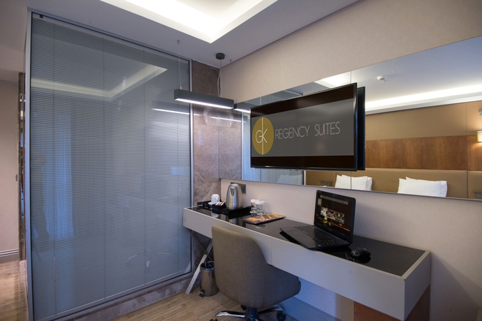 Imagen de la habitación del Hotel Gk Regency Suites. Foto 2