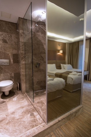 Imagen de la habitación del Hotel Gk Regency Suites. Foto 3