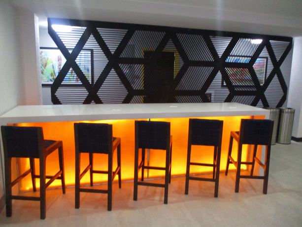 Imagen del bar/restaurante del Hotel Glō Best Western Brooklyn Nyc. Foto 2