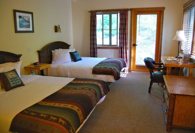 Imagen de la habitación del Hotel Glacier Guides Lodge. Foto 19