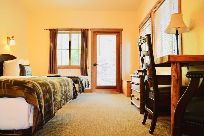 Imagen de la habitación del Hotel Glacier Guides Lodge. Foto 20