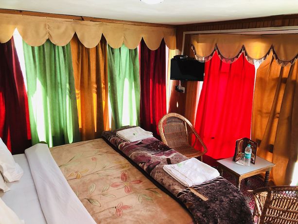 Imagen de la habitación del Hotel Glacier Heights. Foto 12