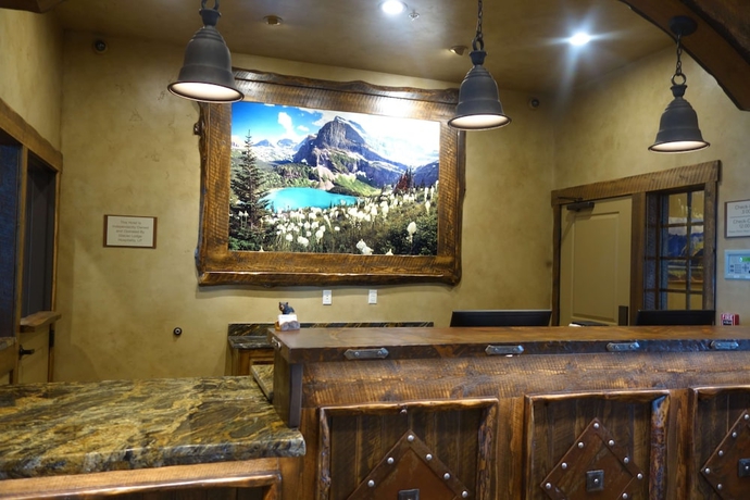 Imagen de los interiores del Hotel Glacier International Lodge. Foto 14