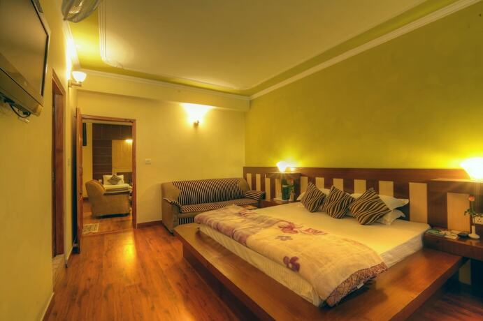 Imagen de la habitación del Hotel Glacier Resorts. Foto 16