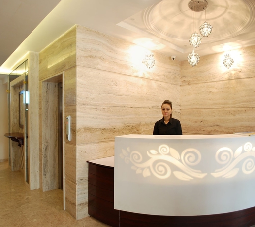 Imagen de los interiores del Hotel Glades. Foto 19