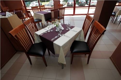 Imagen del bar/restaurante del Hotel Gladiola. Foto 2