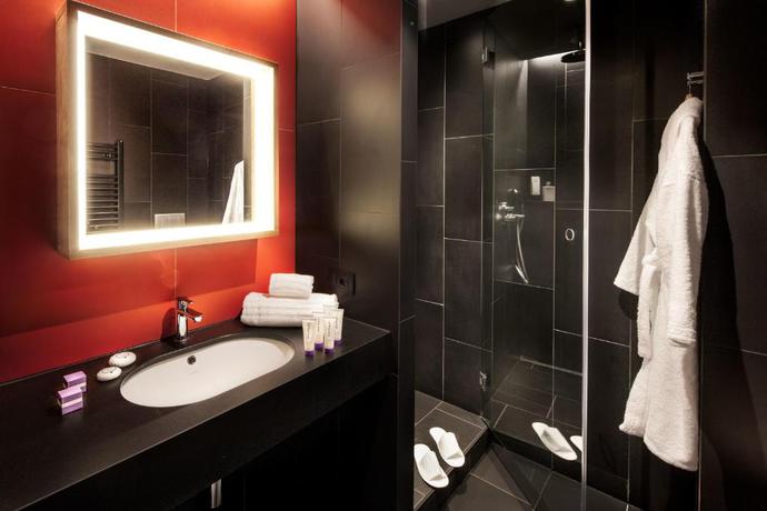 Imagen de la habitación del Hotel Glam Milano. Foto 23