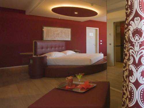 Imagen de la habitación del Hotel Glamour. Foto 4