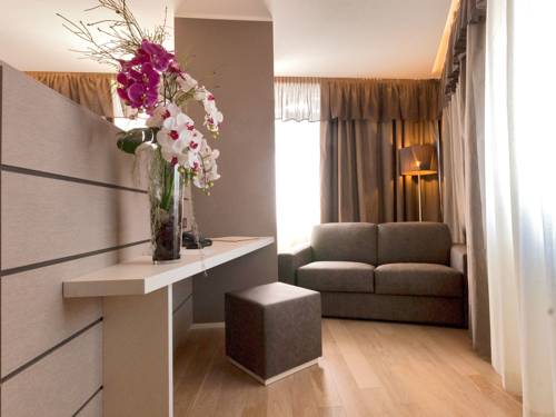 Imagen de la habitación del Hotel Glamour. Foto 8