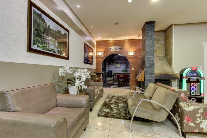 Imagen de los interiores del Hotel Glamour da Serra. Foto 20
