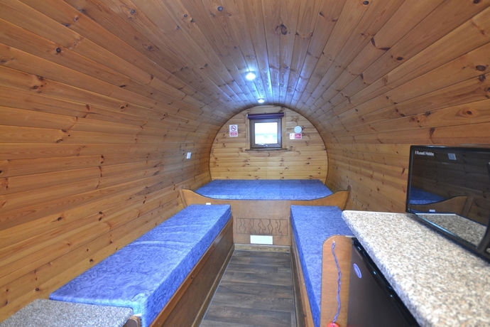 Imagen de la habitación del Hotel Glamping Pods. Foto 15