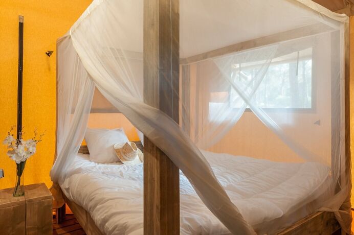 Imagen de la habitación del Hotel Glamping Sevilla. Foto 16