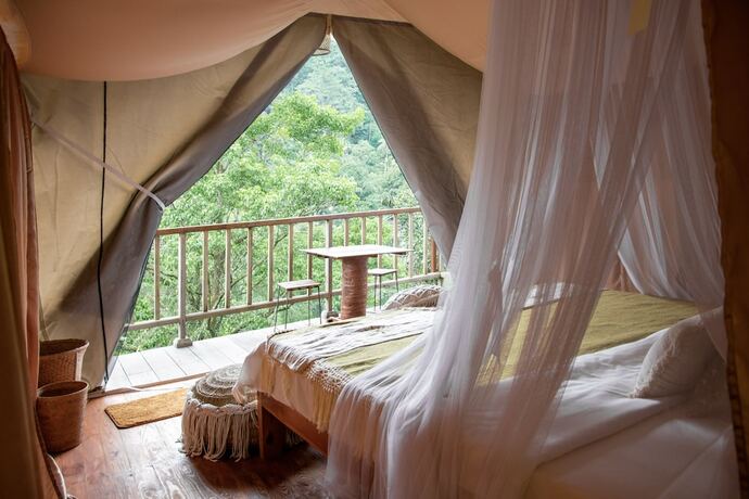 Imagen general del Hotel Glamping tent near the waterfall. Foto 3