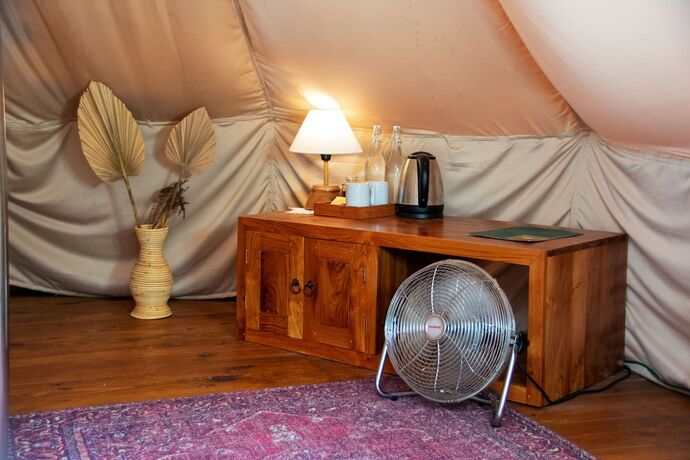 Imagen general del Hotel Glamping tent near the waterfall. Foto 5