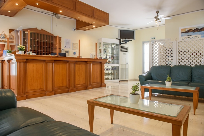 Imagen de los interiores del Hotel Glaros, Kamari. Foto 15