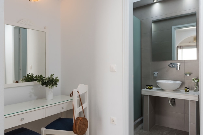 Imagen de la habitación del Hotel Glaros, Kamari. Foto 11